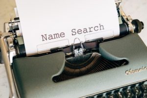 ブログ名(サイト名)の決め方！と変更方法～決まらない時は自分の名前で